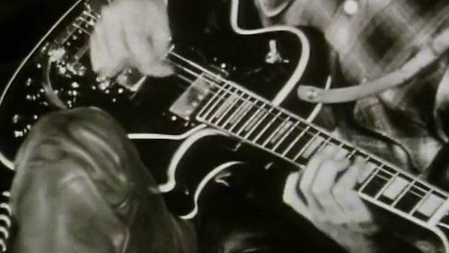Creedence Clearwater Revival - Lookin' Out My Back Door смотреть онлайн