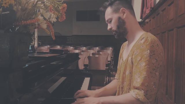 headstones and land mines: lizzy mcalpine (piano rendition by david ross lawn) смотреть онлайн