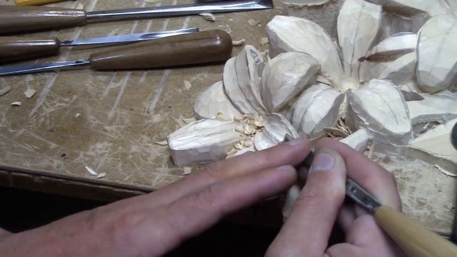 Лилии проработка лепестков ,резьба по дереву смотреть онлайн