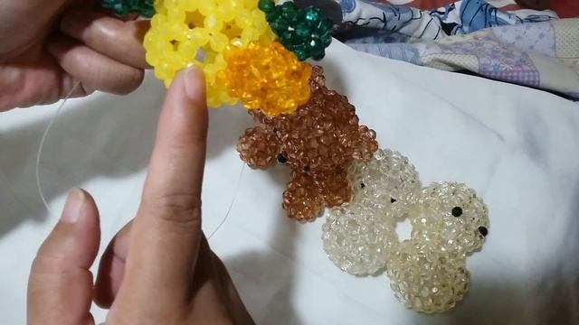 How to Bead a Simple Bear: Arms & Legs Part 2 смотреть онлайн