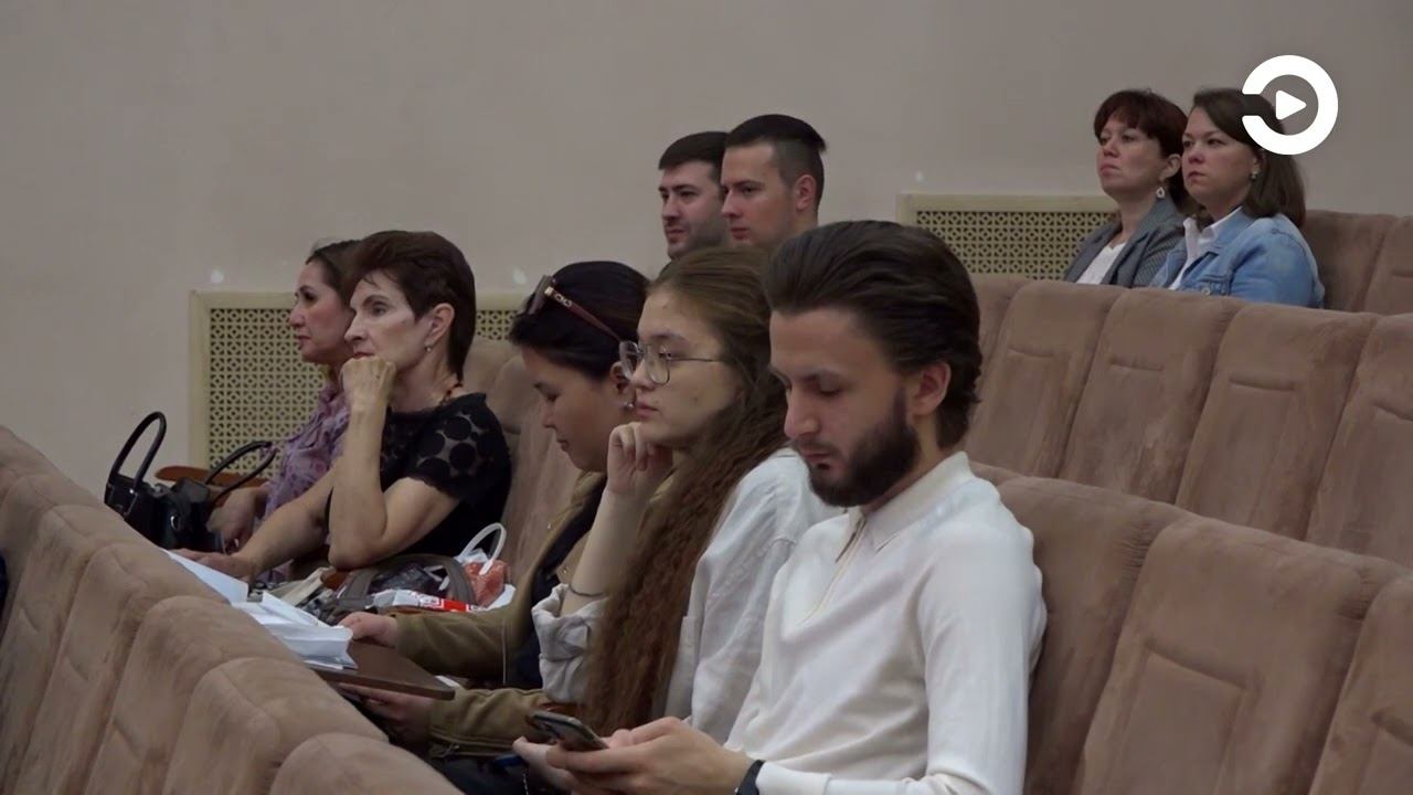 В эти дни Пенза впервые принимает межрегиональную конференцию врачей-онкологов смотреть онлайн