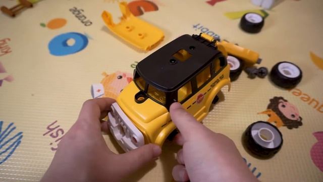 Машинка конструктор с отверткой Diy Spatial Creativity смотреть онлайн