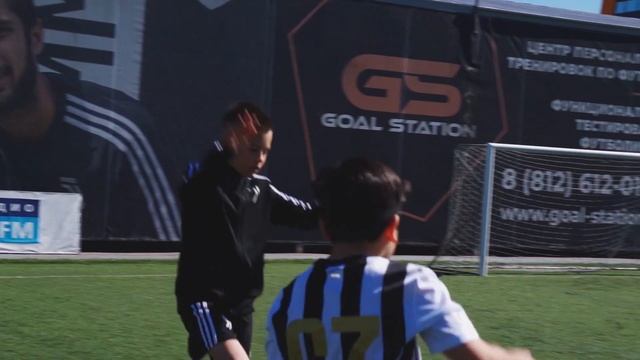 Учись играть в футбол в Академии Juventus Санкт-Петербург смотреть онлайн