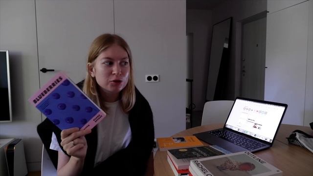 влог - капсульный гардероб на отдых и очень много новых книг смотреть онлайн