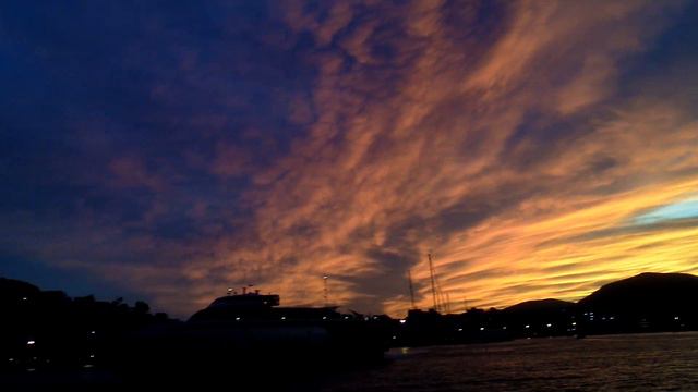 IBIZA SUNSET, music: "Sunset" by Sarah Jane Morris смотреть онлайн