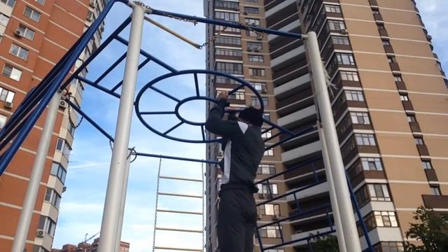 Подъем ног (без жопаракурс) но соскользует крюки смотреть онлайн