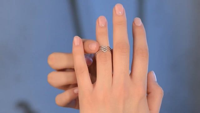 Тройное кольцо из золота с бриллиантами смотреть онлайн