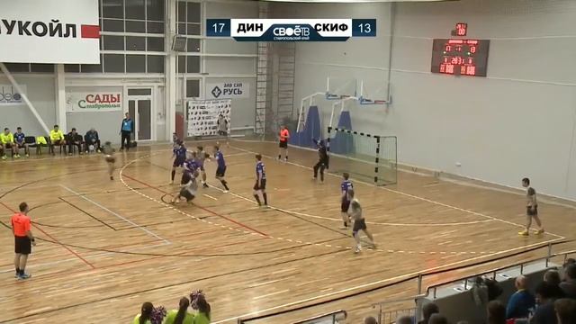 Eduard Maksutov #30 Handball Goalkeeper saves смотреть онлайн