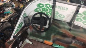 Обь 1 готова, лобовое и установка рулевого с мотором