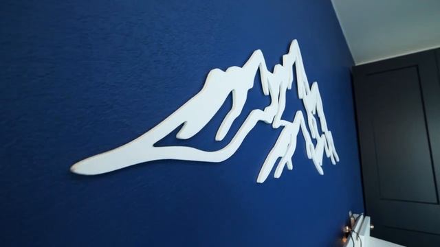 Маленькая спальня на троих. Почему синяя стена? Рум тур евродвушка. смотреть онлайн