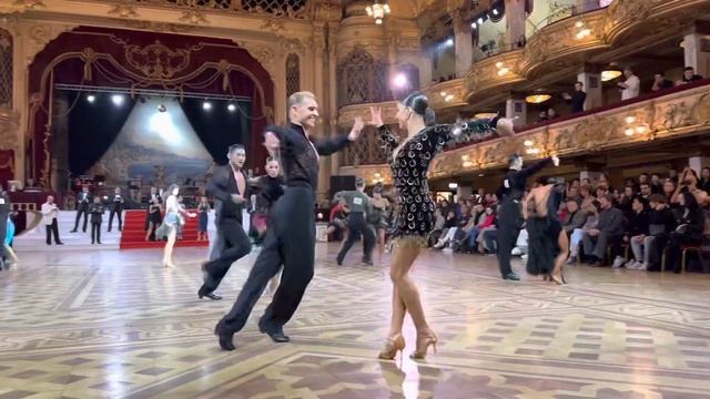 Troels Bager - Ina Jeliazkova | The Blackpool Open 2023 | Cha-cha-cha | World Championship Latin смотреть онлайн