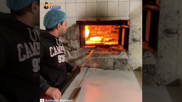 Этот традиционный хлеб выглядит как гигантский воздушный шар смотреть онлайн