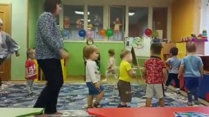 Музыкальная игра «Шел козел по лесу»