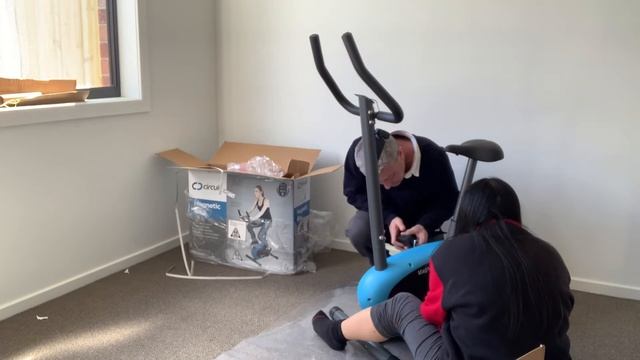 MAGNETIC BIKE & YORK FITNESS MINI STEPPER UNBOXING AND INSTALLATION || REVIEW ||EXERCISE EQUIPMENT смотреть онлайн
