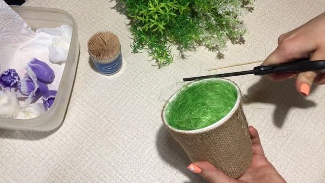 Букет из ирисов и фиалок/Букет из мыла/Декорирование кашпо/Мыловарение/DIY смотреть онлайн