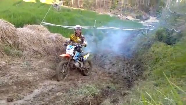 terill satria 2tak tak berdaya lewat tanjakan batu licin#3 смотреть онлайн