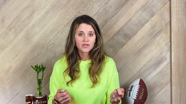 Basics Of An American Football Game - Learn Football With The Football Wife!