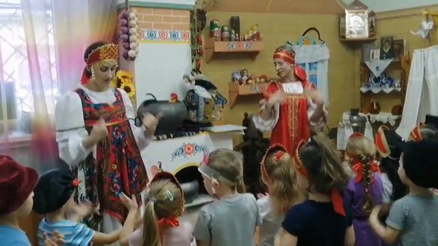 Рождественские посиделки смотреть онлайн