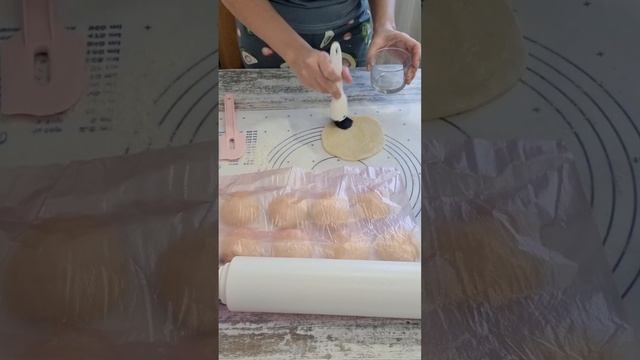 Плюшки по-московски на силиконовой коврике от Tupperware