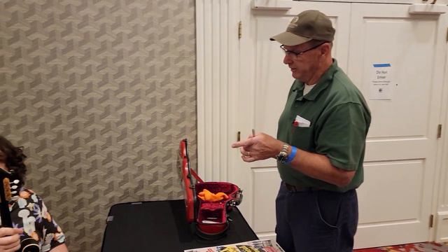 Harry Clark plays Jim's mandolin смотреть онлайн