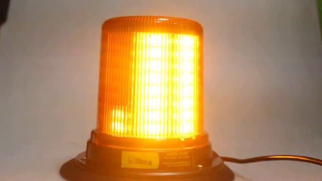 Проблесковый светодиодный маяк 840 PRO'blesk смотреть онлайн