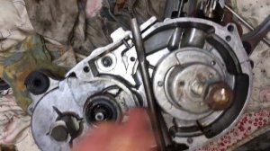 РАЗБИРАЕМ ДВИГАТЕЛЬ V 50 M КАПСУЛЫ ВРЕМЕНИ МОПЕД ( DELTA СССР)