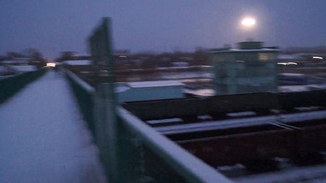 ЖД вокзал г Курск обзор с моста множество разветвлений и путей смотреть онлайн