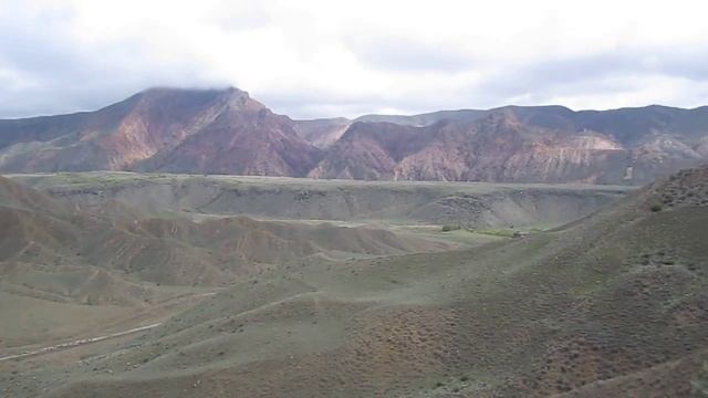 Эко-ашрам в Армении - жёлтые и красные Гегамские горы, 2 часть смотреть онлайн