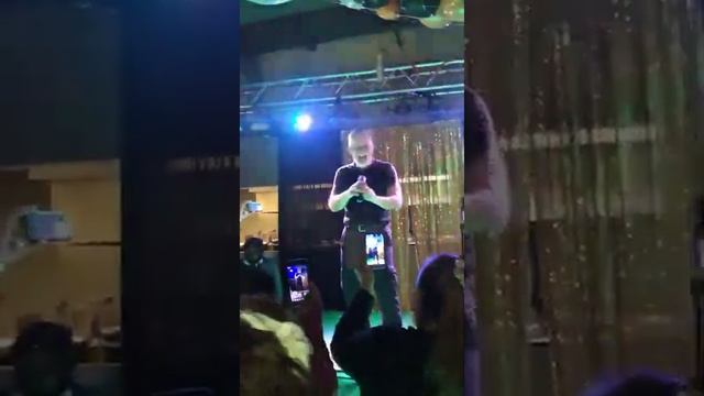 Paul Parker pushing to hard. смотреть онлайн