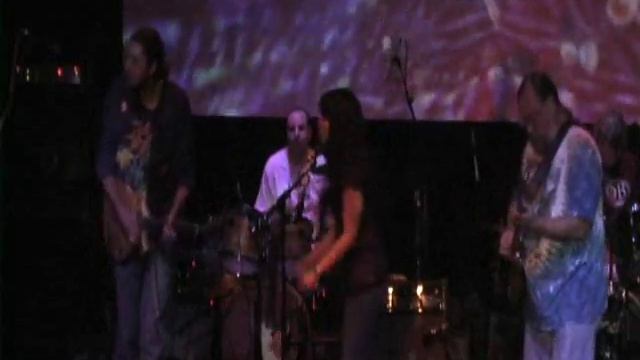 CUBENSIS-The Music Never Stopped смотреть онлайн