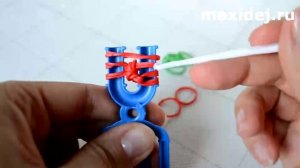 КЛУБНИКА из резинок на рогатке без станка | Rainbow Loom Strawberry