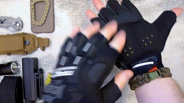 Видео обзор тактических перчаток без пальцев M-Pact Fingerless от "Mechanix". смотреть онлайн