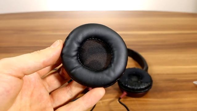 How To EASY remove/replace ear pads on most headphones [DIY] смотреть онлайн