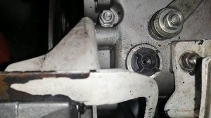 Крепеж тормоза нового образца снегохода Буран на коробке реверса. По просьбе подписчика.