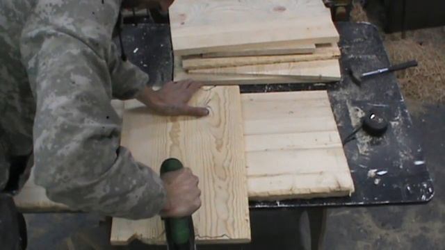 Интересная настенная вешалка для одежды + тумба для обуви под стиль старины! смотреть онлайн