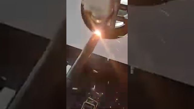 Оптоволоконная установка лазерного раскроя труб IRONMAC 60M | Резка круглой трубы смотреть онлайн