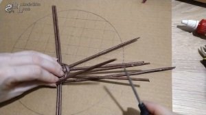 Полукруглое дно/плетение из газетных трубочек