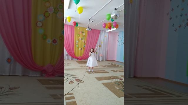 "Танец под дождем" исполняет Степанова Дарина смотреть онлайн