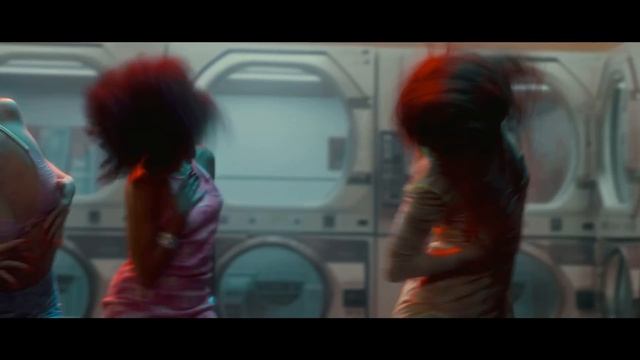 Lidia Buble x Fly Project - Oh La La (Official Music Video) смотреть онлайн