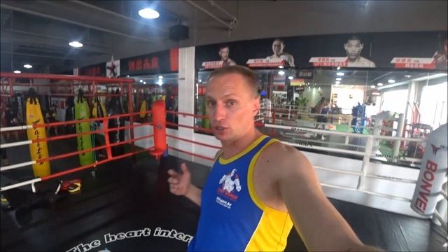 ЗАРПЛАТА тренера и гонорар за бои в Китае/ Действуй Дэн смотреть онлайн