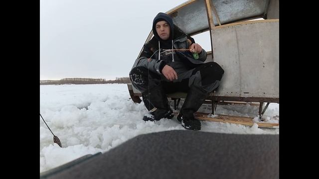 Рыбалка Сев.Казахстан. Сергеевское ВДХР. 18 01 2020. смотреть онлайн