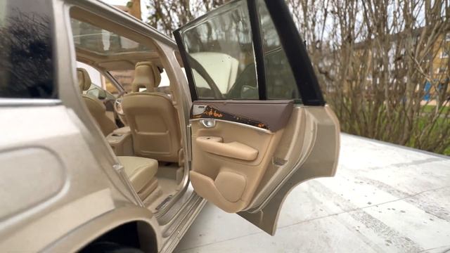 1:18 Volvo XC90 2015 SUV Diecast Model Car by Auto Factory [Unboxing] смотреть онлайн