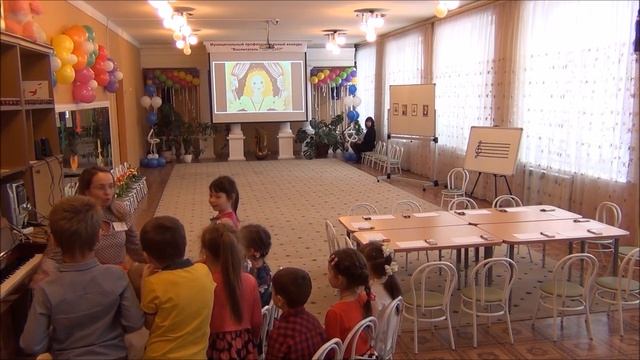 363. Учимся петь, играя: маленькие истории с большими возможностями.