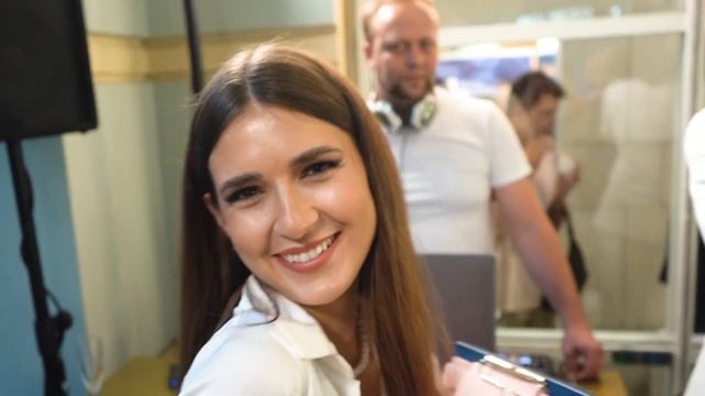 Открытие салона SACО на Патриках. Алена Водонаева, Ирина Безрукова, Агата Муцениеце, Таня Геворкян смотреть онлайн