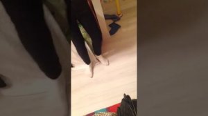 Челендж Как снять липучку с потолка которую закинул абсолютно случайно
