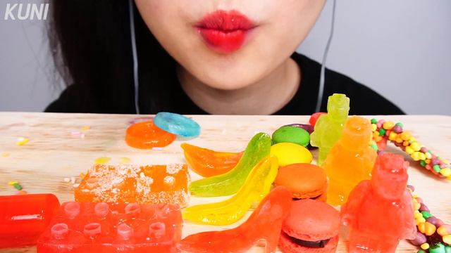 ASMR RIANBOW DESSERTS MUKBANG KOHAKUTO, JELLY 무지개 디저트 먹방 레고 코하쿠토, 마카롱, 젤리 虹デザート รุ้งขนม 彩虹甜点 POSTRE смотреть онлайн