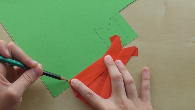 Origami Kleid Basteln ? Dirndl Zum Oktoberfest Aus Papier Als Deko Oder Geschenk
