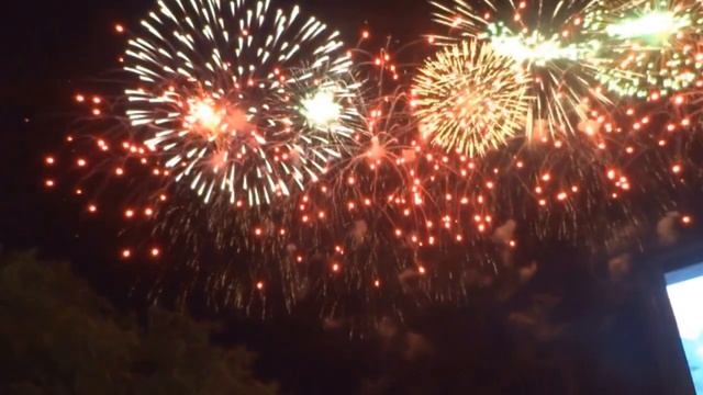 Фейерверк на день города Благовещенска смотреть онлайн