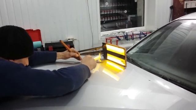 Как быстро убрать большую вмятину без покраски смотреть онлайн