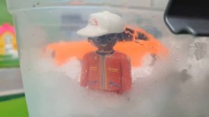 Машинки попали в снег на 24 часа челлендж - Петрович получил желейный мармелад антистресс.